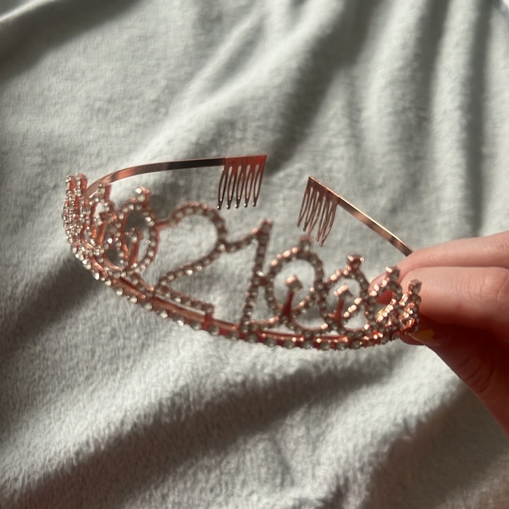 21 tiara